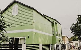 Nhien Homestay - The Green House